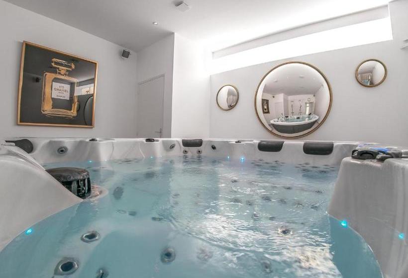 호텔 Les Appartements Portail Louis