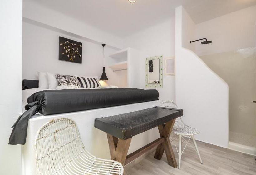 هتل Naxos Center Houses