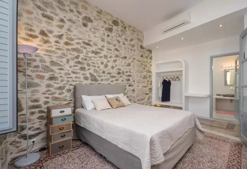 Hotelli Naxos Center Houses