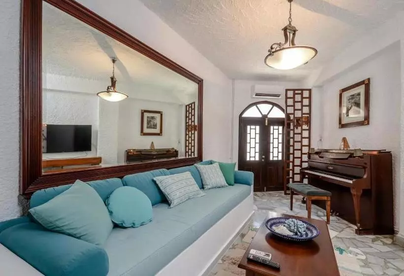 Hotelli Naxos Center Houses