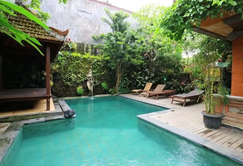 ホテル Pering Bungalow Ubud