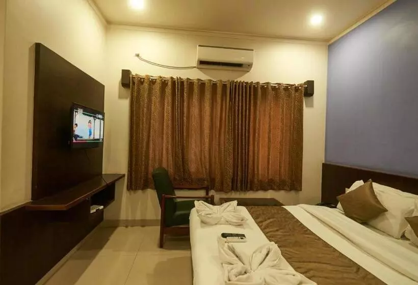 ホテル Pride Inn Shirdi