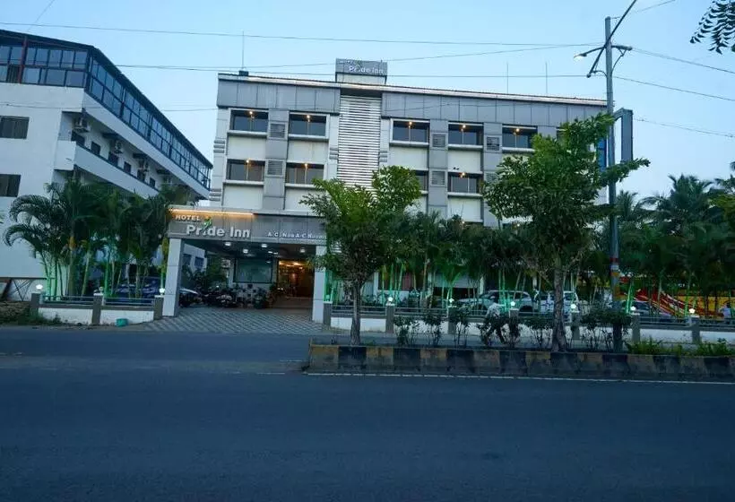 ホテル Pride Inn Shirdi