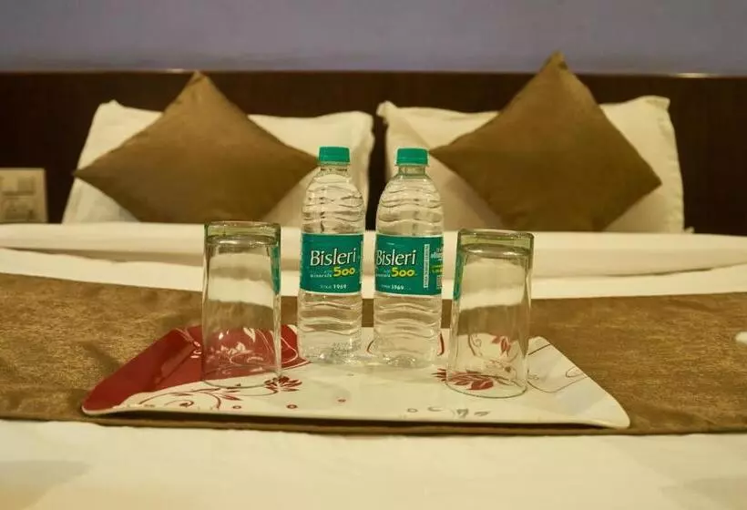 ホテル Pride Inn Shirdi