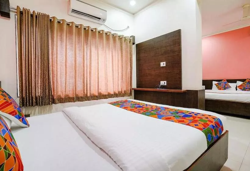 ホテル Pride Inn Shirdi