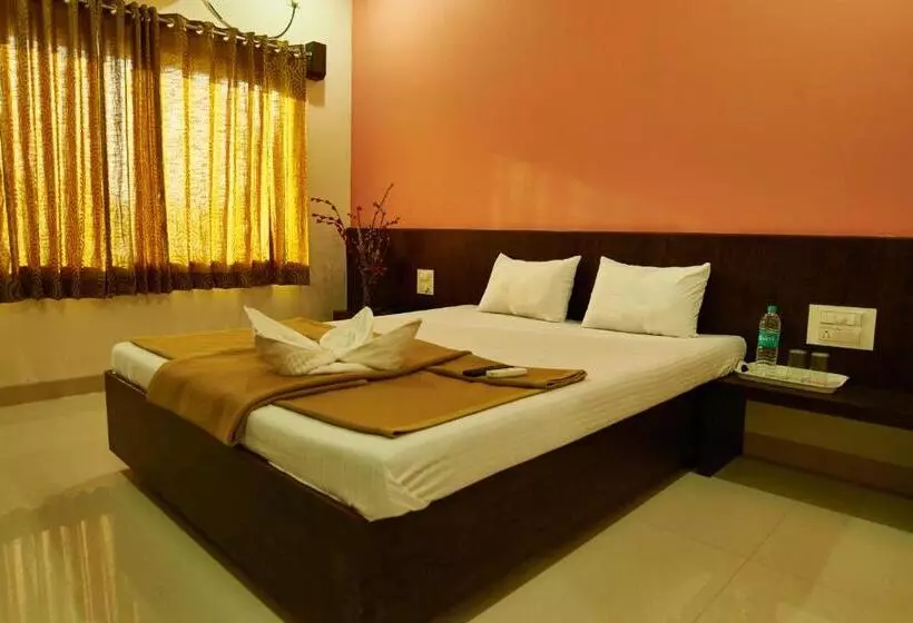 ホテル Pride Inn Shirdi