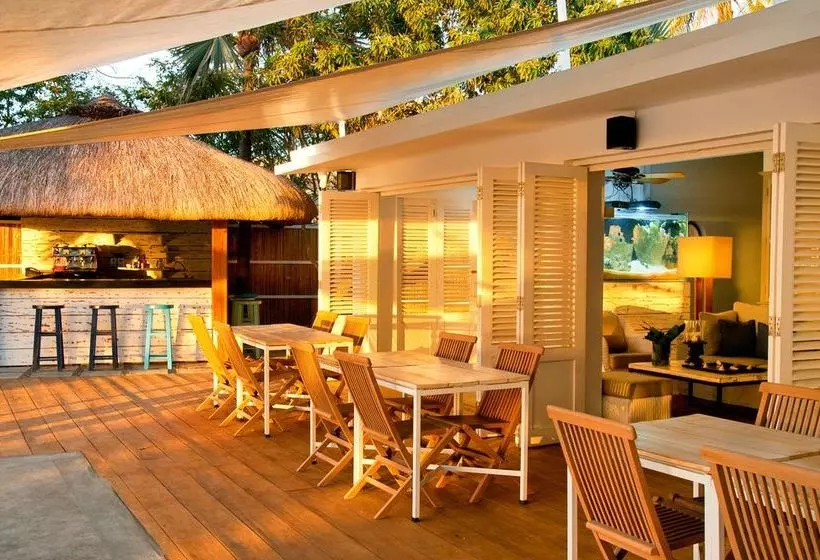 هتل R Beach Club