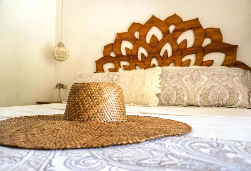 هتل Soraya Yoga Wellness Center