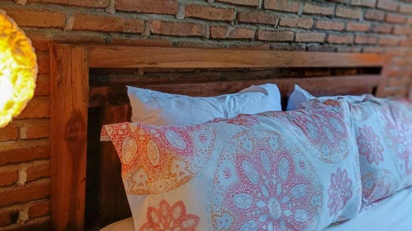 هتل Soraya Yoga Wellness Center