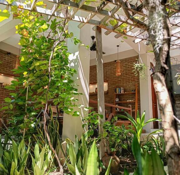 هتل Soraya Yoga Wellness Center