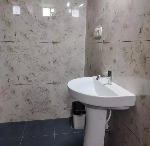 Hôtel Vyshak International