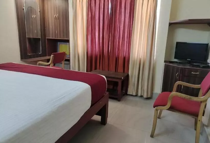 Hôtel Vyshak International