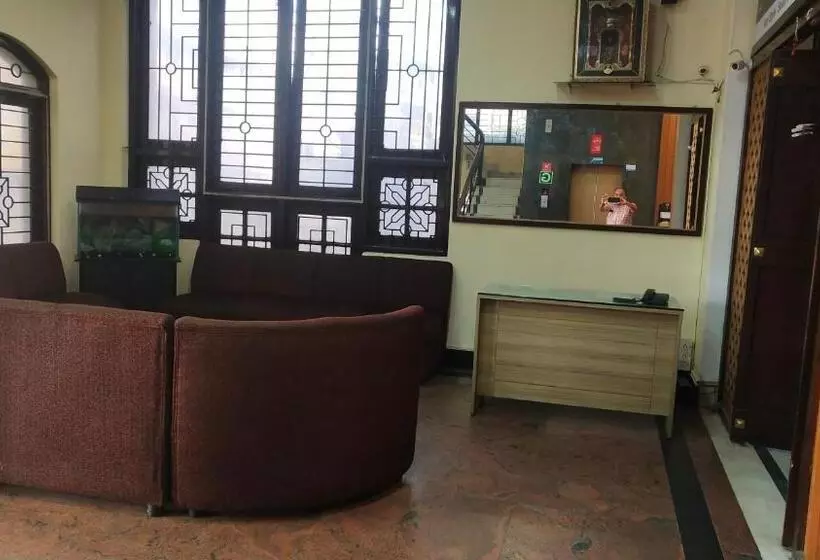 Hôtel Vyshak International