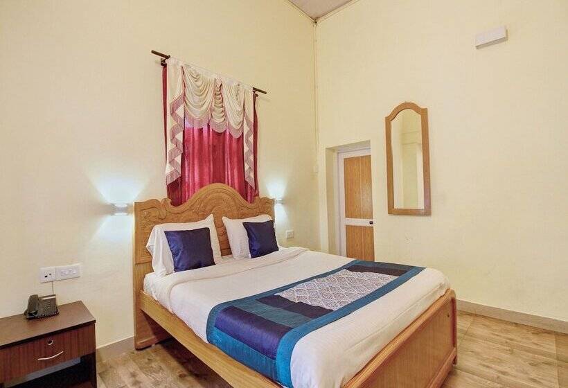 בית מלון כפרי Yogi Crescent Park