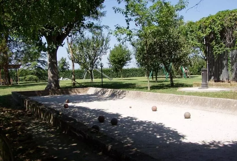ホテル Agriturismo La Pisana