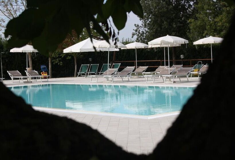 فندق Agriturismo La Pisana