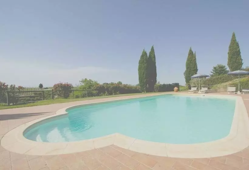 Hotelli Agriturismo Poggio Pistolese