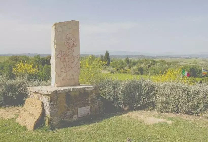 Hotelli Agriturismo Poggio Pistolese