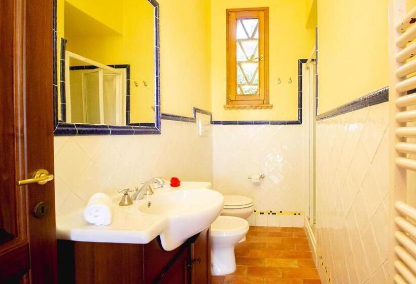 בית מלון כפרי Agriturismo Poggio Pistolese