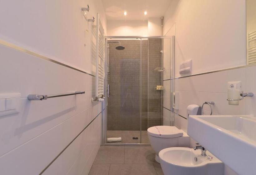 هتل B&b Le Porte Del Centro