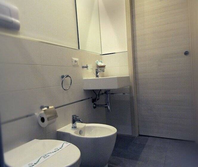 هتل B&b Le Porte Del Centro