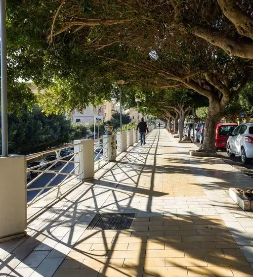 هتل B&b Porta Di Ponte