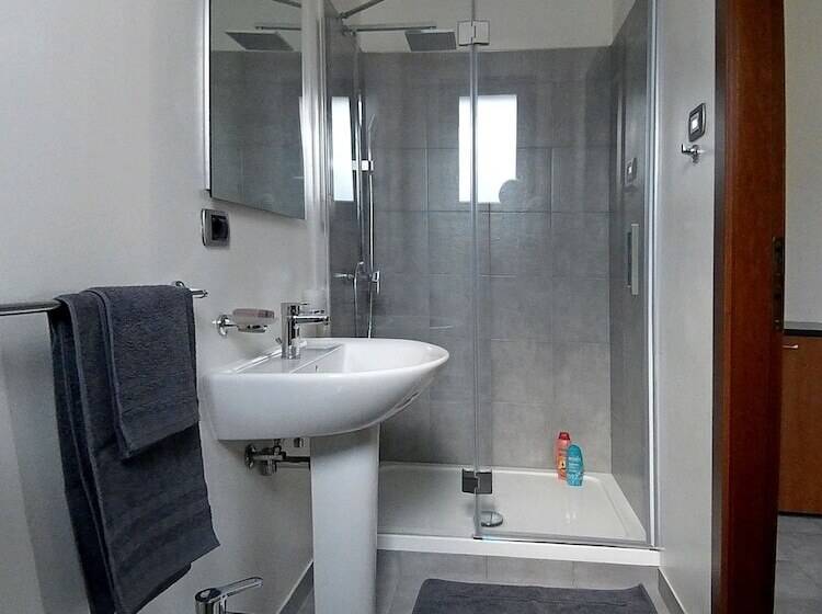 هتل Casa Sul Lago   Alla Vecchia Cava