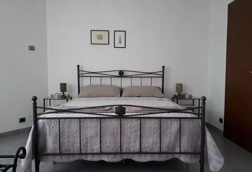 هتل Casa Sul Lago   Alla Vecchia Cava