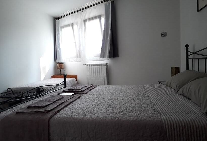 هتل Casa Sul Lago   Alla Vecchia Cava