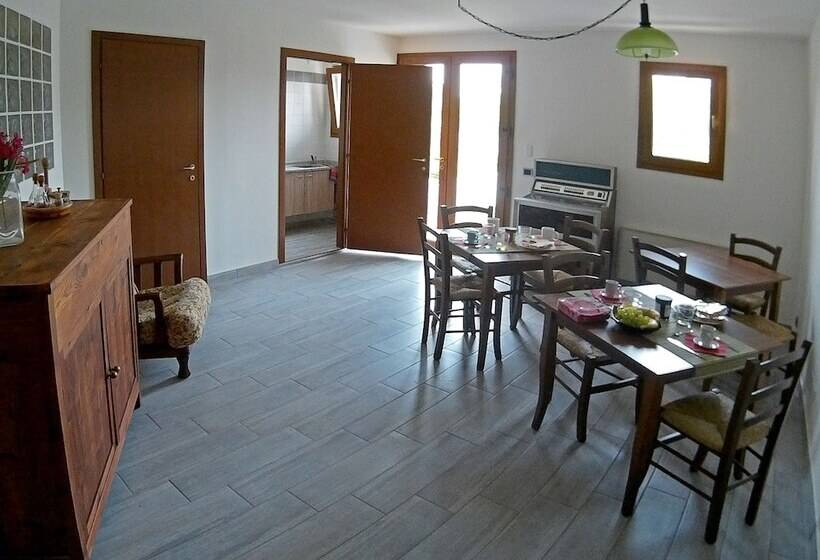 هتل Casa Sul Lago   Alla Vecchia Cava