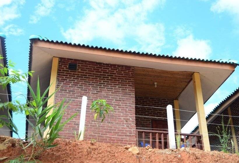 فندق Chomdoy Bungalow & Restaurant