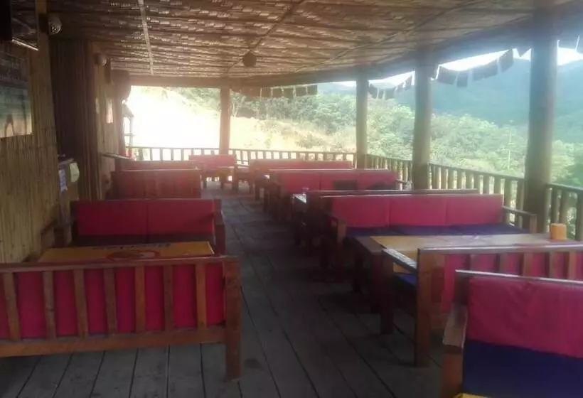 هتل Chomdoy Bungalow & Restaurant