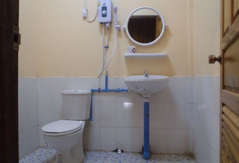 فندق Chomdoy Bungalow & Restaurant