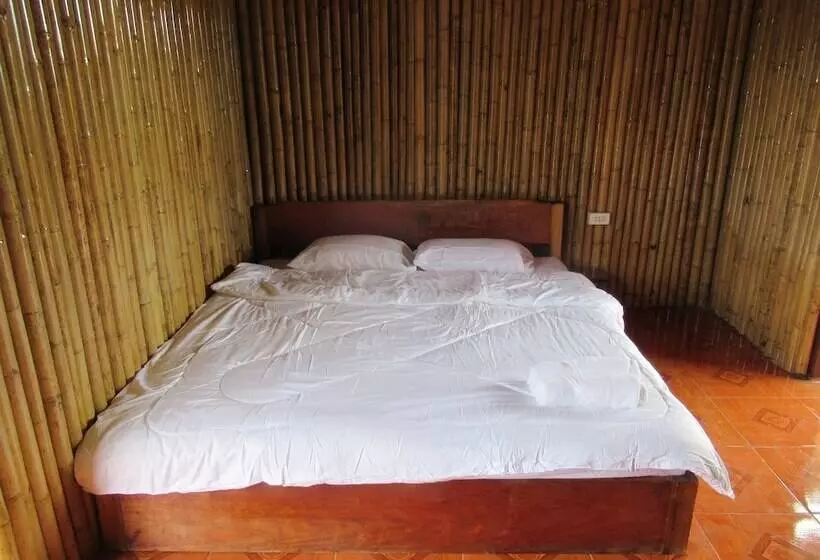 هتل Chomdoy Bungalow & Restaurant