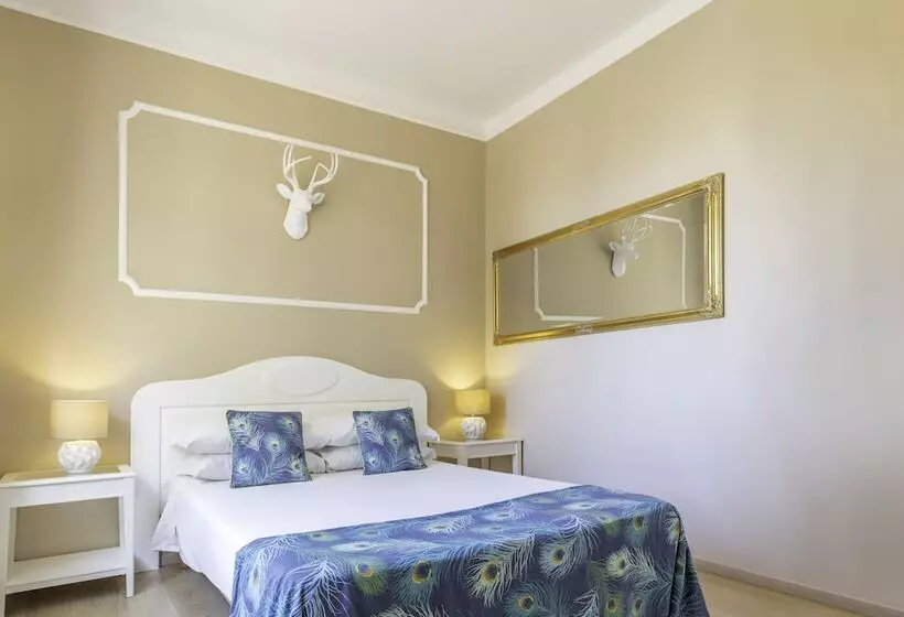 هتل Colibri Prestige Rooms  Roman Ruins View