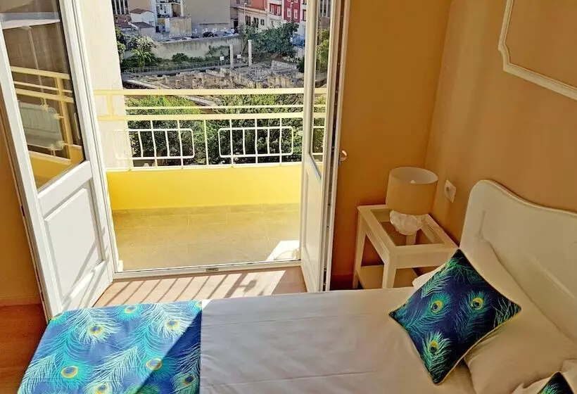 هتل Colibri Prestige Rooms  Roman Ruins View