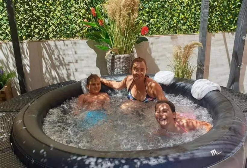 هتل Glam Resort Villa Maria Luigia