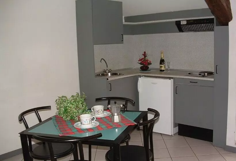 ホテル Holiday Residence