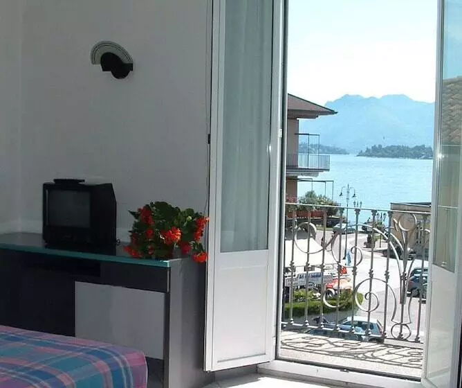 ホテル Holiday Residence