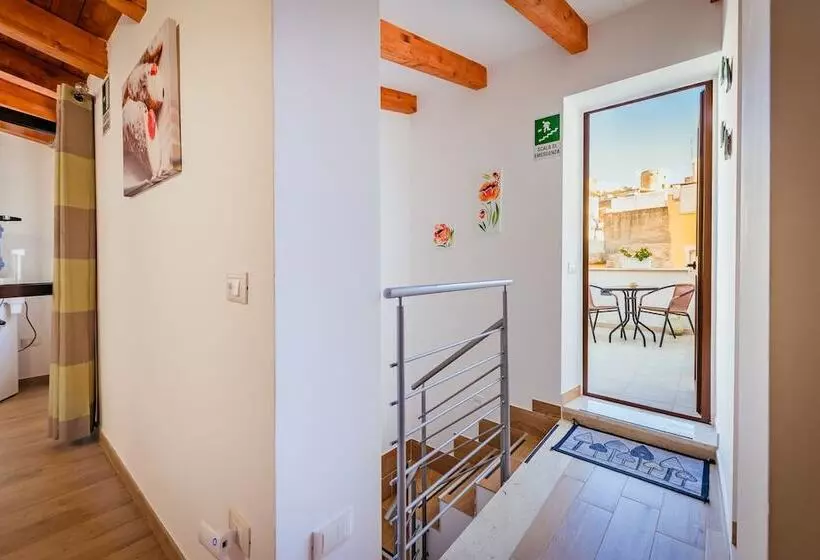 Hotelli La Finestra Sul Cortile B&b