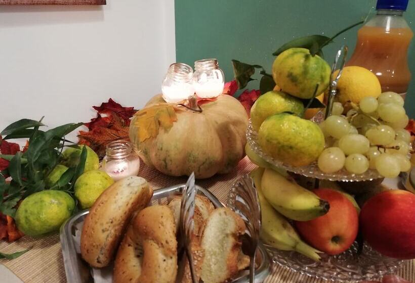 هتل La Finestra Sul Cortile B&b