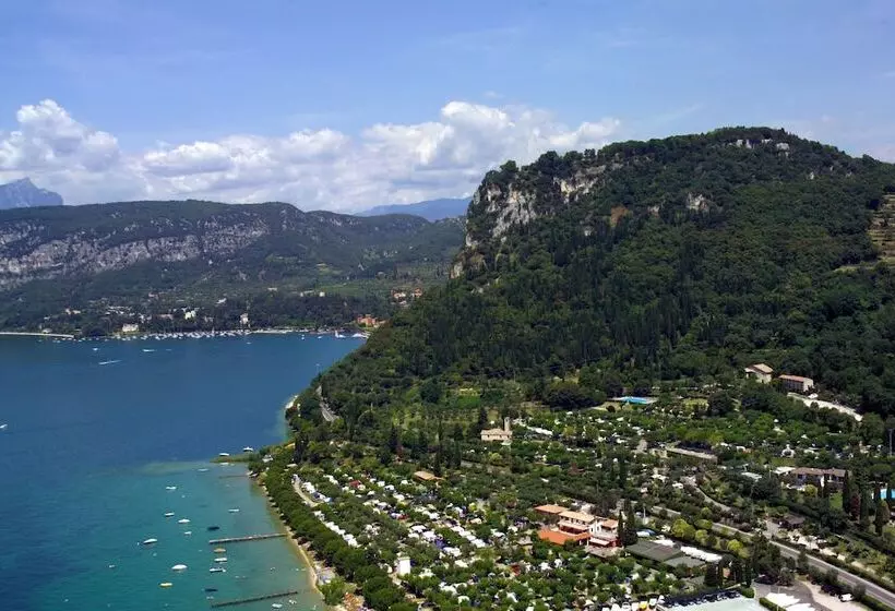 ホテル La Rocca Camping Village