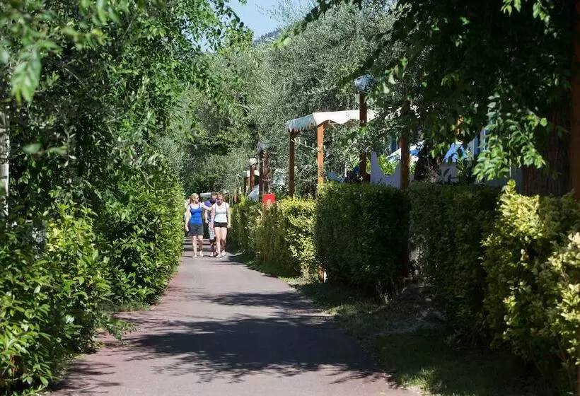 ホテル La Rocca Camping Village