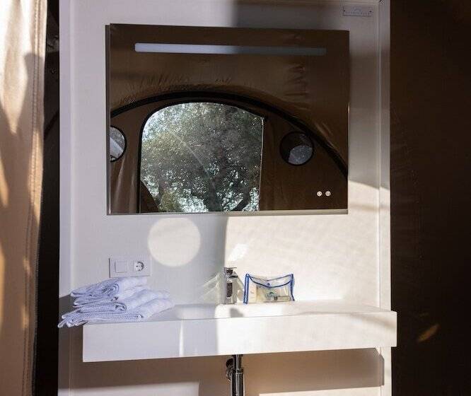 هتل La Rocca Camping Village