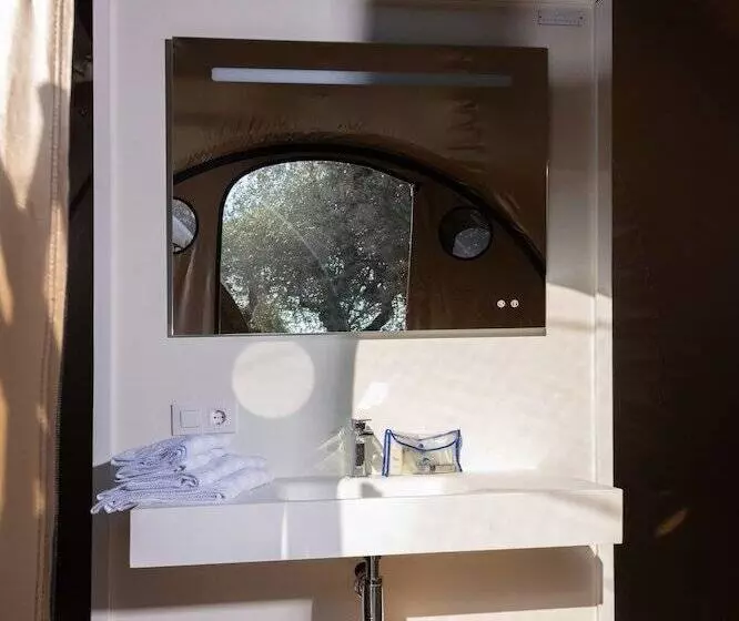 ホテル La Rocca Camping Village