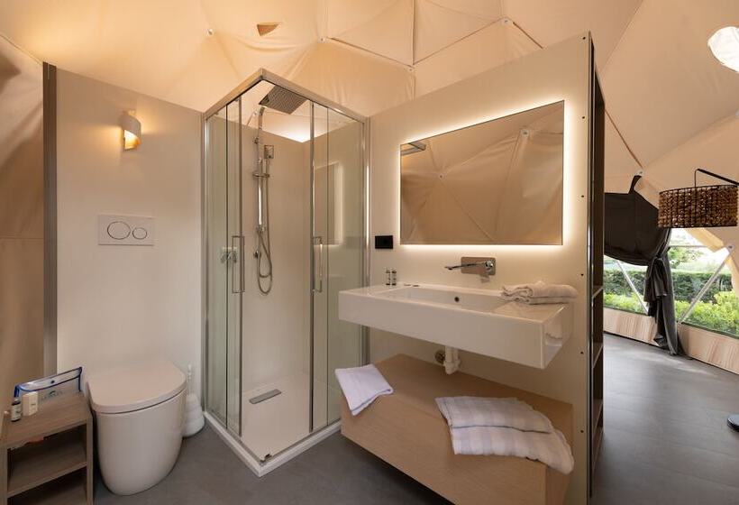 هتل La Rocca Camping Village