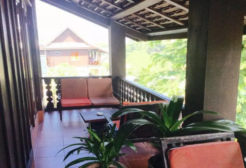 هتل Phasith Guesthouse