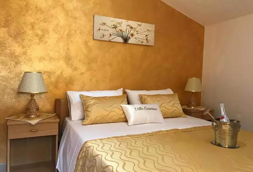 هتل Villa Caterina