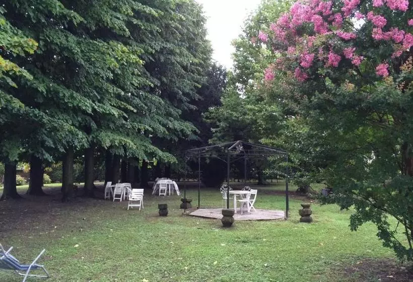 هتل Villa Pastori