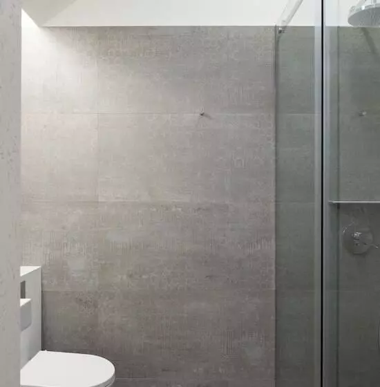 7g Roaster Apartments